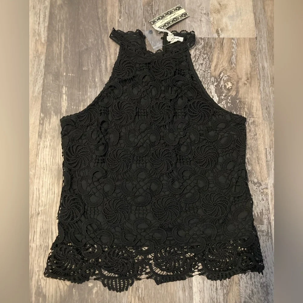 Ultra Pink Embroidered Lace tank top - Picture 10 of 14